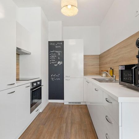 Apartmán Lam Yacht Club - Terrace 10M2 Bratislava Exteriér fotografie